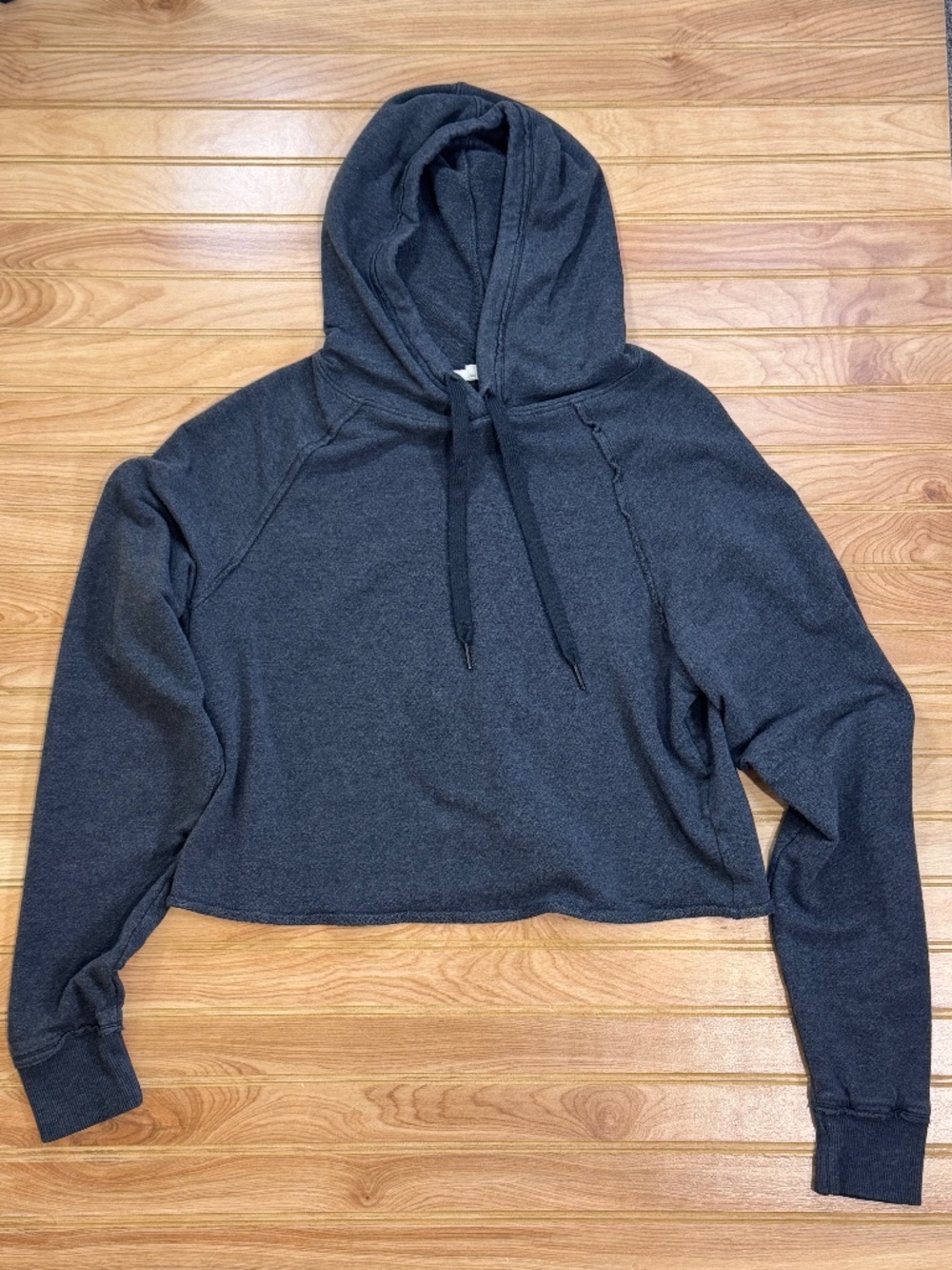 tasc Grey Cropped Hoodie - Medium